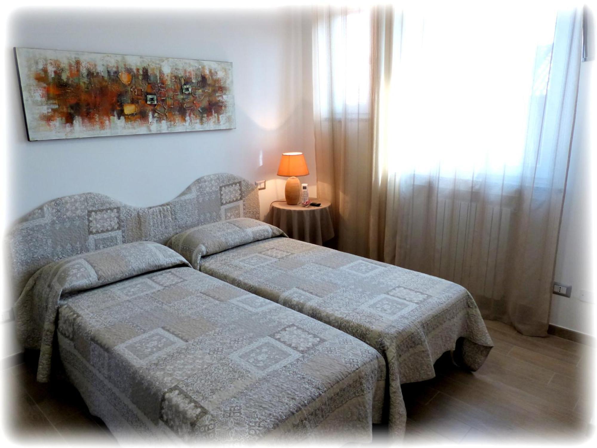 Marinella Guest House Cornale Cameră foto